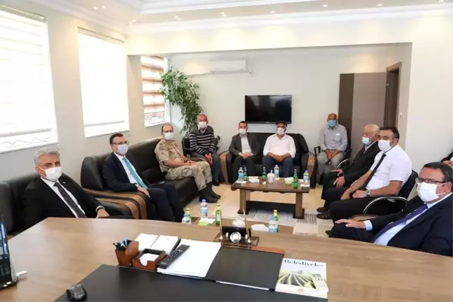 Valimiz Sayın Mehmet Makas, Altınbaşak Belde Belediyesini Ziyaret Etti