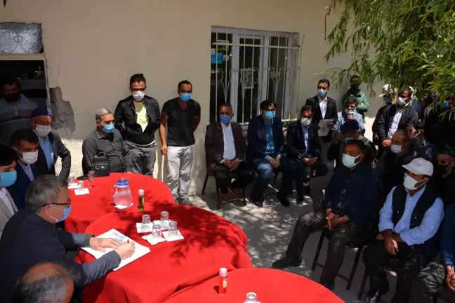 Valimiz Sayın Yılmaz Şimşek Çiftlik İlçesine Bağlı Köylerde Vatandaşları Dinledi