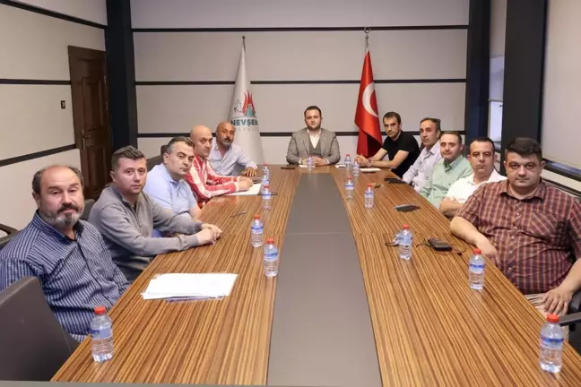 Nevşehir Belediyespor Kulübü'nde yeni yönetim kurulu görev dağılımı yapıldı