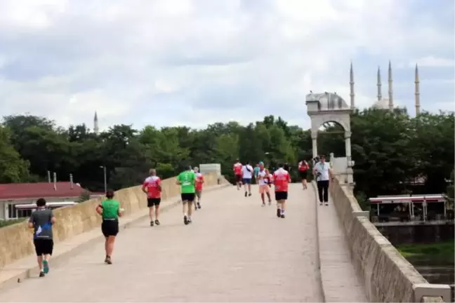 Edirne'de 'Dostluk Maratonu'; 1045 sporcu katıldı