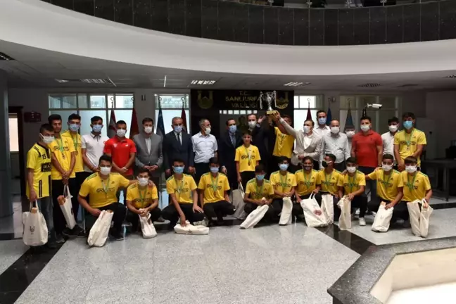 Bozkırın çocukları Suruç Hokey Takımı Süper Lig'de