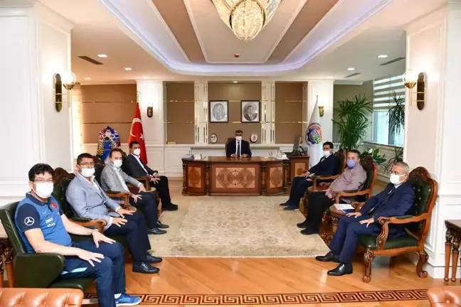 Türkiye İşitme Engelliler Spor Federasyonu Başkanı Kihtir'den Vali Gürel'e ziyaret