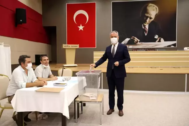 Muğla Barosu Başkanı Uzun güven tazeledi