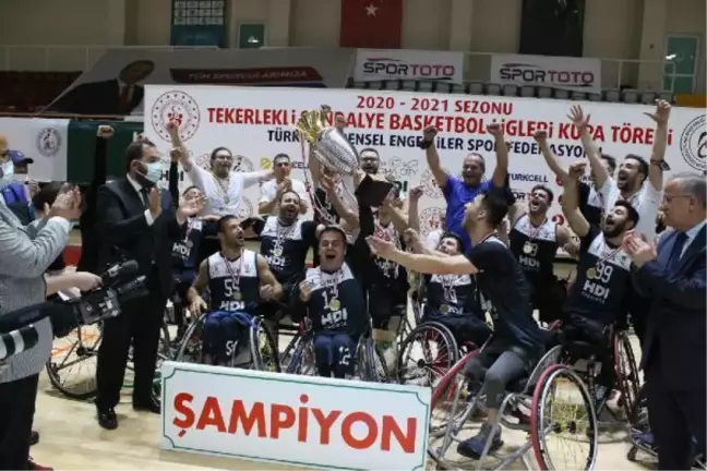İzmir BŞB tekerlekli sandalye basketbolda 17 yıl sonra şampiyon