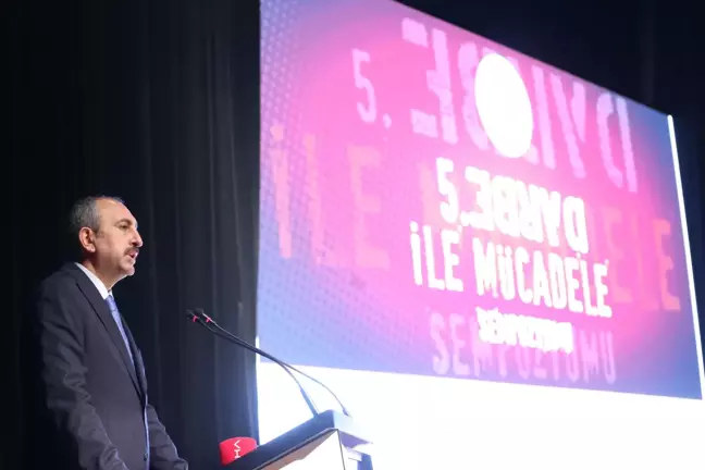 Son dakika: Adalet Bakanı Abdulhamit Gül, 5. Darbe ile Mücadele Sempozyumu'nda konuştu Açıklaması