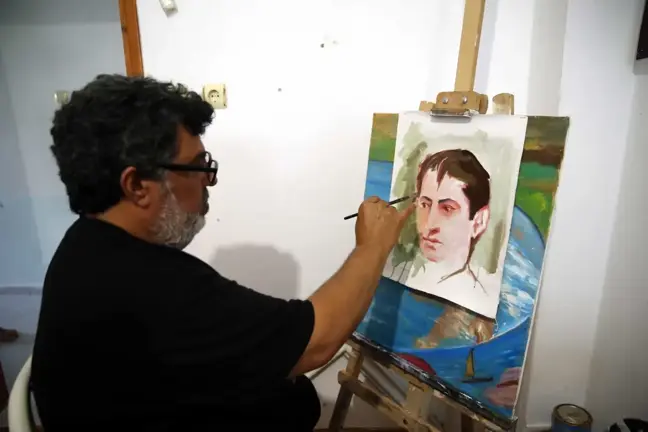 Resimleri Irak'ta sarayların duvarlarını süsleyen ressam, sanatını Samsun'da sürdürüyor