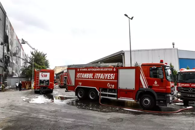 Tuzla'da işyeri yangını
