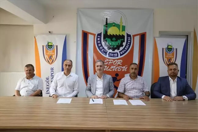 İnegöl Belediyespor 2. Lig Voleybol Takımı Serkan Seçkin'e Emanet
