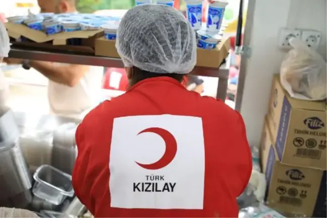 Son dakika haberi! Kızılay, 2 mobil mutfak aracını selzedelerin hizmetine sundu