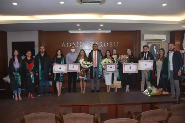 Adana Barosu'nda stajını tamamlayan 5 yeni avukat mesleğe başladı