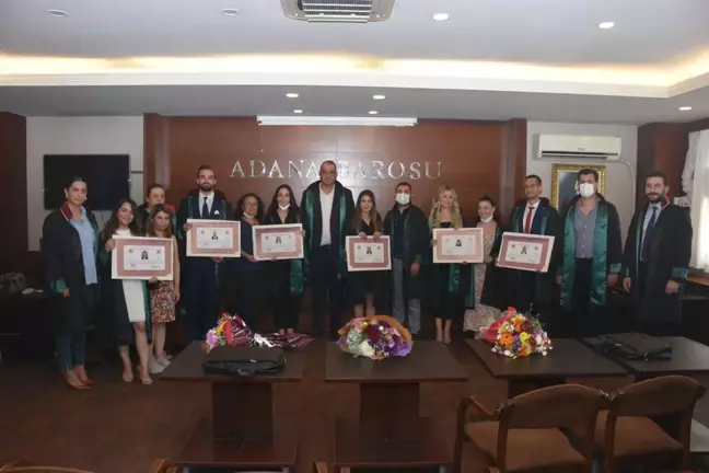 Adana Barosunda stajını tamamlayan 6 yeni avukat mesleğe başladı