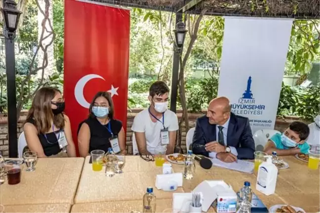 Kazandıkları parayı fidan kampanyasına bağışladılar
