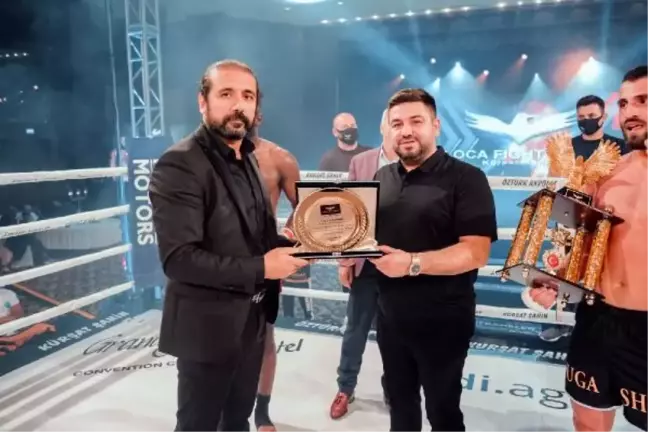 Kürşat Şahin'den bir ilk; 8 dünya şampiyonu ilk kez aynı ringte