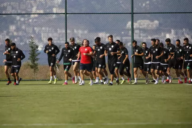 Batuhan Karadeniz'le kadrosunu güçlendiren Iğdırspor şampiyonluk hedefliyor