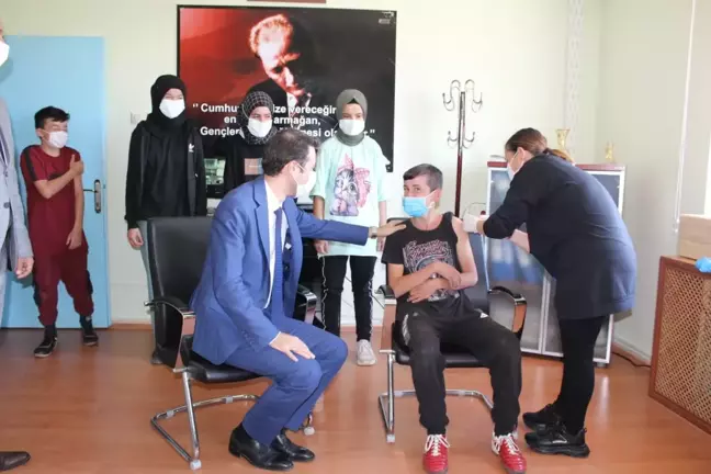 Son dakika haberi... Saraykent'te 12 yaş ve üzeri çocuklarda Kovid-19 aşı uygulaması başladı