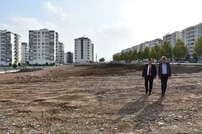 Bağlar Belediyesi Bağcılar Mahallesine çok amaçlı park kazandırıyor