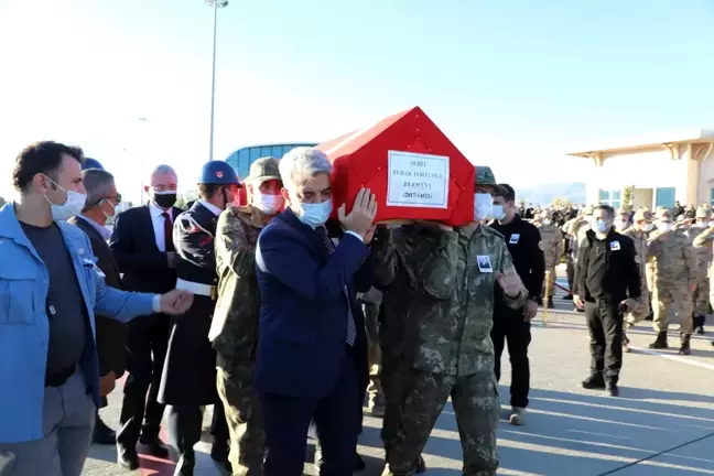Kahraman Şehit Askerimiz Komando Uzman Çavuş Burak Tortumlu İçin İlimizde Uğurlama Töreni Düzenlendi