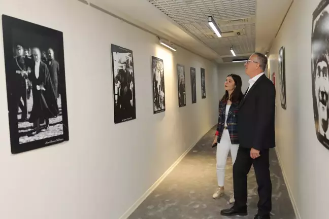 Atatürk'ün fotoğrafları Gaziemir'de