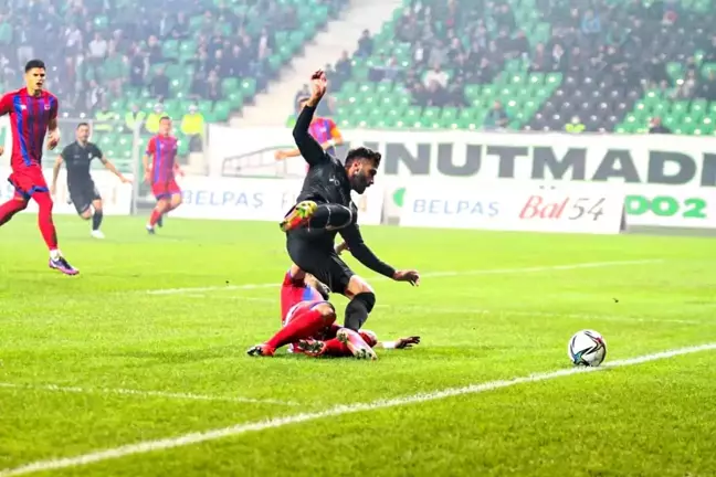 TFF 2. Lig: Sakaryaspor: 4 Niğde Anadolu FK: 0