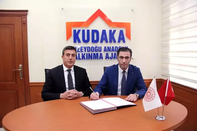 Tarihi ilçe Hınıs'ın çehresi Kudaka ile değişiyor