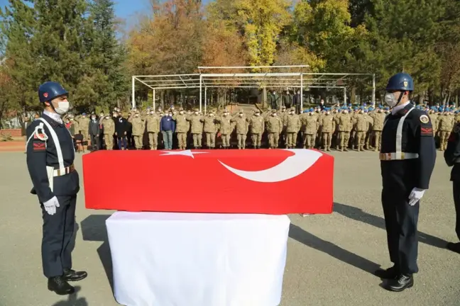 Kalp krizi sonucu şehit olan uzman çavuş için Tunceli'de tören