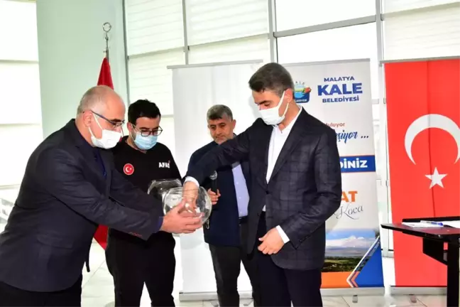 Kale ve Arguvan'da Hak Sahipleri Konutlarına Kavuştu