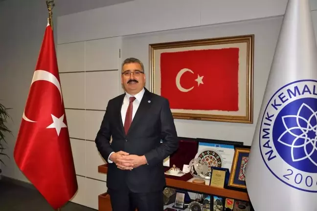 Üniversitemiz Rektörü Prof. Dr. Mümin ŞAHİN'in '2 Aralık Namık Kemal'in Ölümü ve Yahya Kemal Beyatlı'nın Doğumunun Seneyidevriyeleri' Dolayısıyla...
