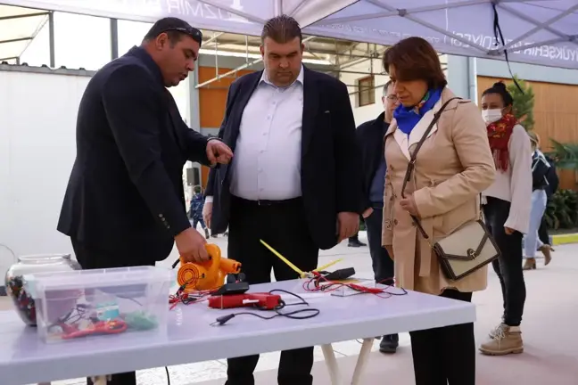 Seferihisar Belediyesi Bilim Şenliği başladı