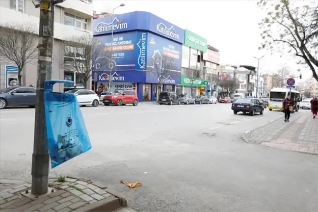 Şehrin Ana Arterleri hijyenik ve temassız atık kovalarıyla donatılıyor