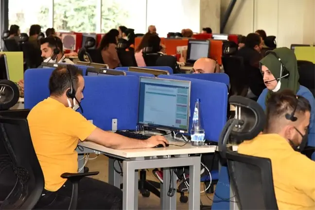 Vali Işık'tan Alo 170 İletişim Merkezine Sürpriz Ziyaret