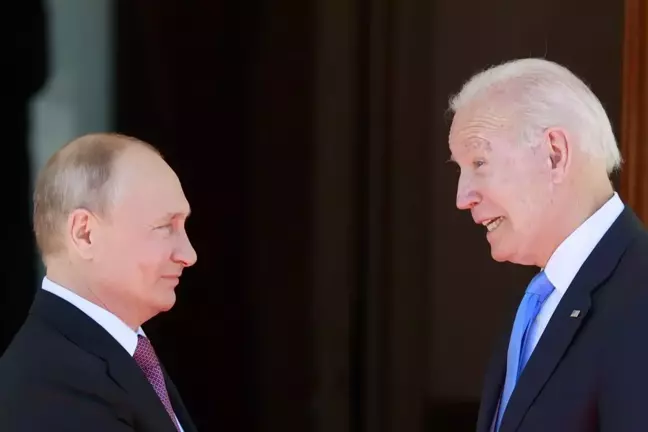 Biden'dan Putin'e Ukrayna konusunda 'gerilimi düşür' çağrısı