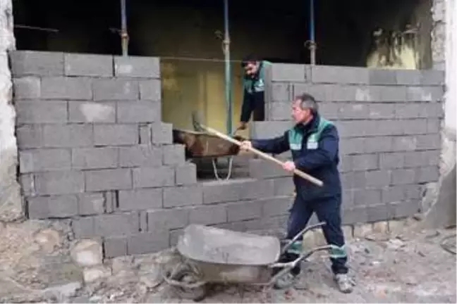 Karatay Belediyesinden evi yanan aileye destek