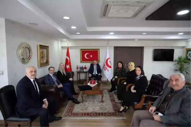 Batı Trakya Türklerinin lideri Sadık Ahmet'in ailesinden Destici'ye ziyaret