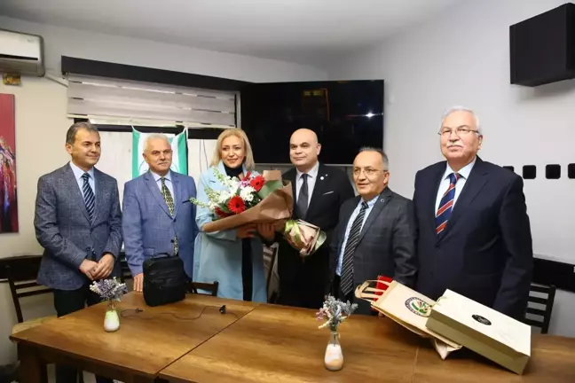 Üniversite Yönetiminden Gazeteciler Cemiyetini ziyaret