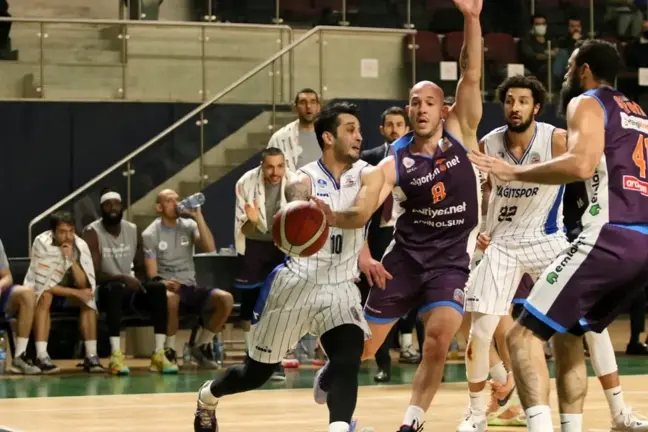 TBL: Kocaeli BŞB Kağıtspor: 59 Sigortam.net: 67