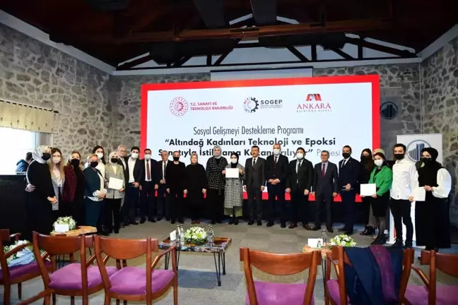 Son dakika haber... Altındağlı 240 kadın, epoksi sanatıyla istihdama kazandırıldı