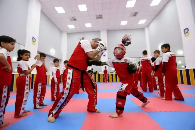 Dumlupınar Spor Merkezi'nde çalışmalar başladı