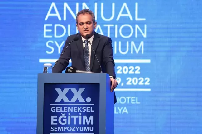 Son dakika: 20. Geleneksel Eğitim Sempozyumu Antalya'da başladı