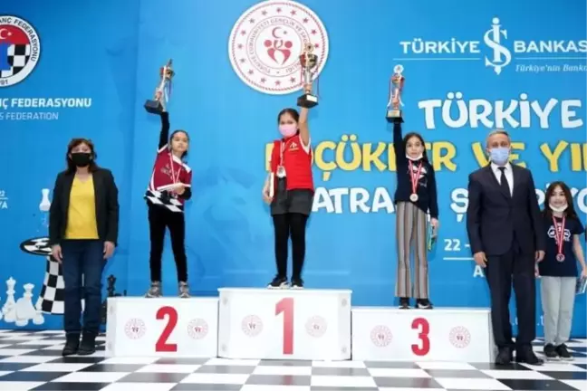 2022 Türkiye Küçükler ve Yıldızlar Satranç Şampiyonasında Mardin'in genç yeteneği ikinci oldu