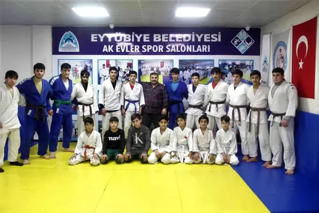 Eyyübiyeli gençlerden teşekkür