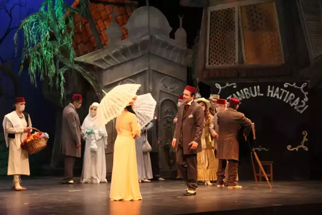 Antalya Devlet Opera ve Balesi 'Kanlı Nigar' müzikalini sahneledi