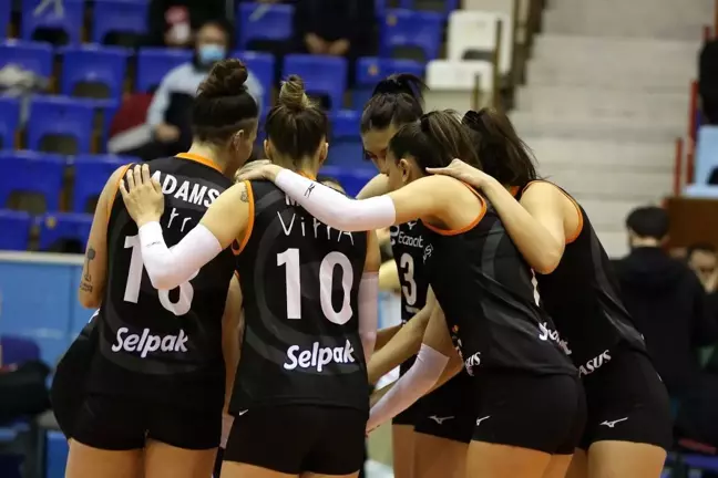 Eczacıbaşı Dynavit, deplasmanda avantajı kaptı
