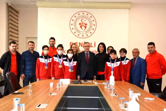 Denizlili şampiyonlar İbanoğlu'nu ziyaret etti