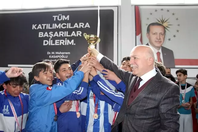 Mahallede Maç Var'ın şampiyonu Gençlik Spor