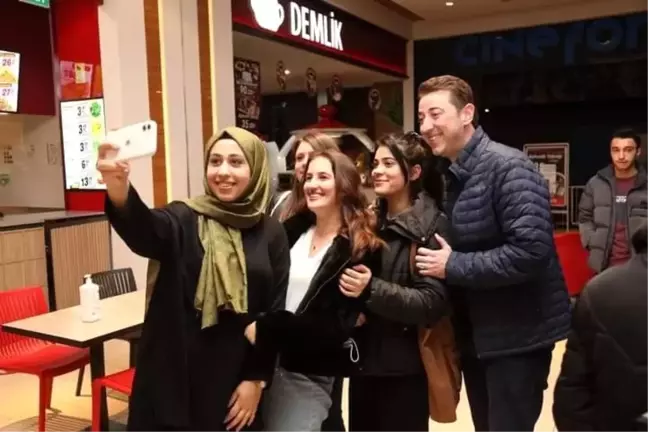 Bandırma Belediye Başkanı Tosun, öğrencileri kırmadı