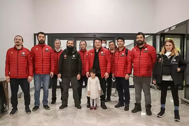 Ulusal Antarktika Bilim Seferine katılan ekip Türkiye'ye döndü