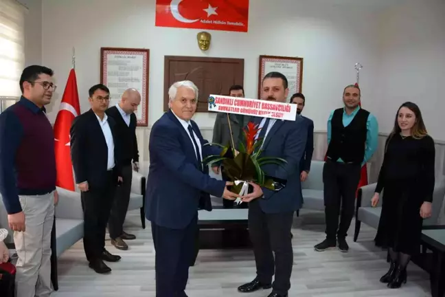 Sandıklı'da 5 Nisan Avukatlar Günü kutlandı