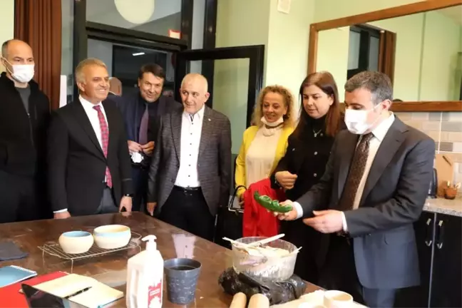 Kadın emeği merkezi üretimleri incelendi