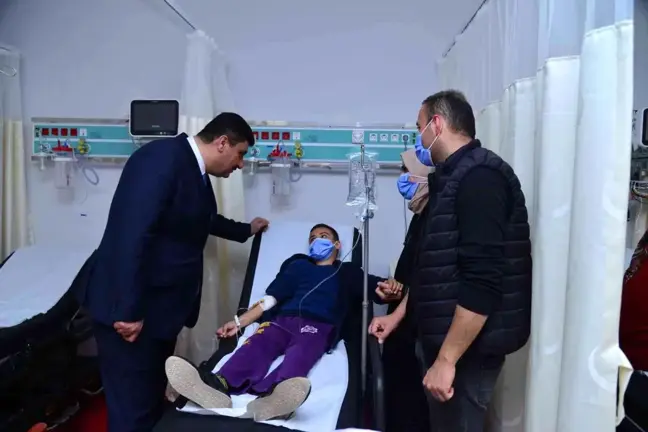 Başkan Oğuz'dan bayramda hasta vatandaşlara moral ziyareti
