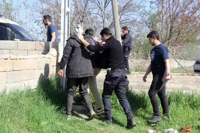 Erzincan'da 7 kaçak göçmen yakalandı
